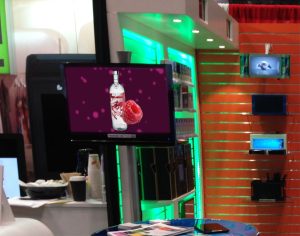 NRF2016 Instorescreen 02